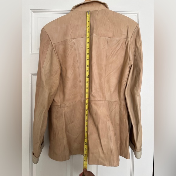 Tan/Cream leather coat, size L (approximately size 10-12 US) - Picture 7 of 11
